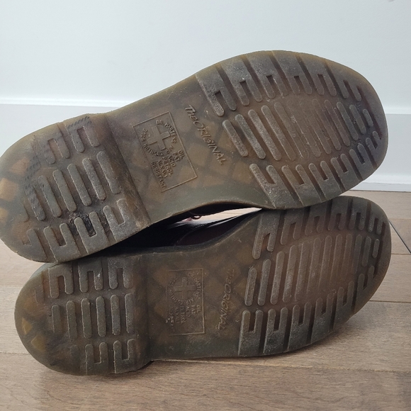Doc Martens brown vegan 8-eye boots in Size 10 - Picture 7 of 15